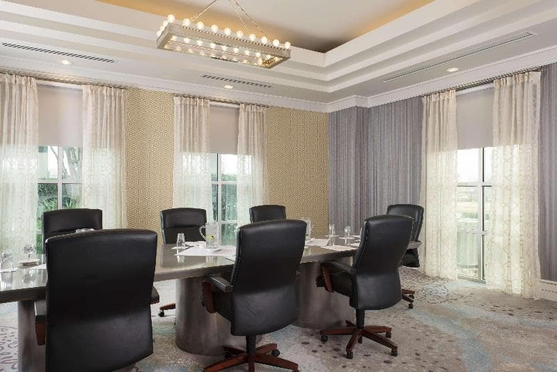 DoubleTree by Hilton Hotel Dallas - Love Field, photo 1