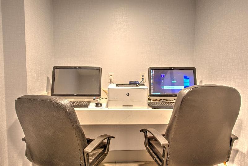 Best Western Plus Media Center Inn & Suites, photo 1