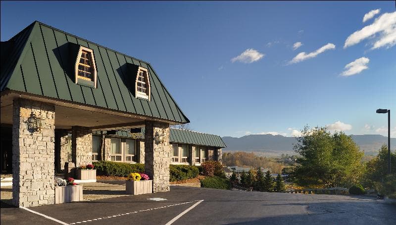 Best Western Plus Waterbury - Stowe, photo 1