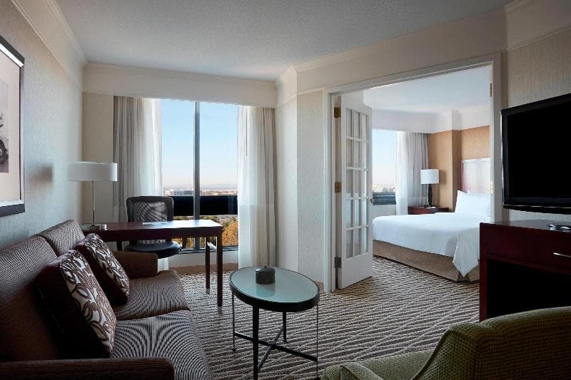 Washington Dulles Marriott Suites, photo 1