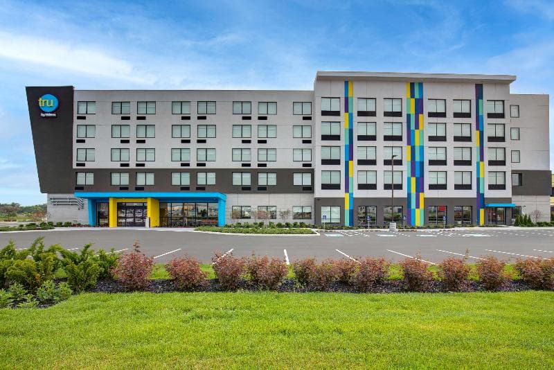 Tru by Hilton Toronto Airport West, photo 1