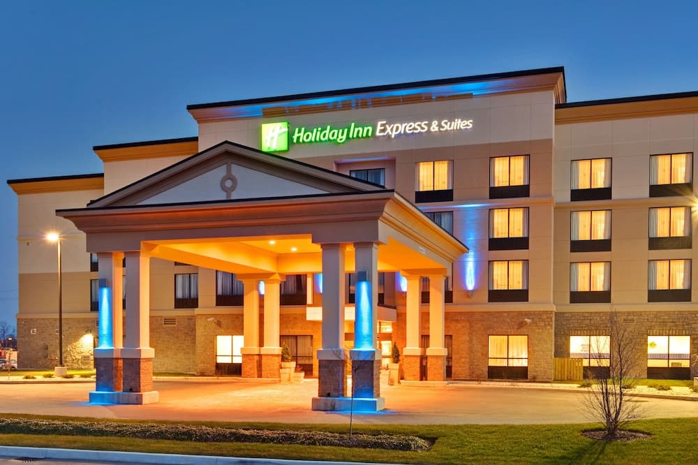 Holiday Inn Express & Suites Brockville, photo 1