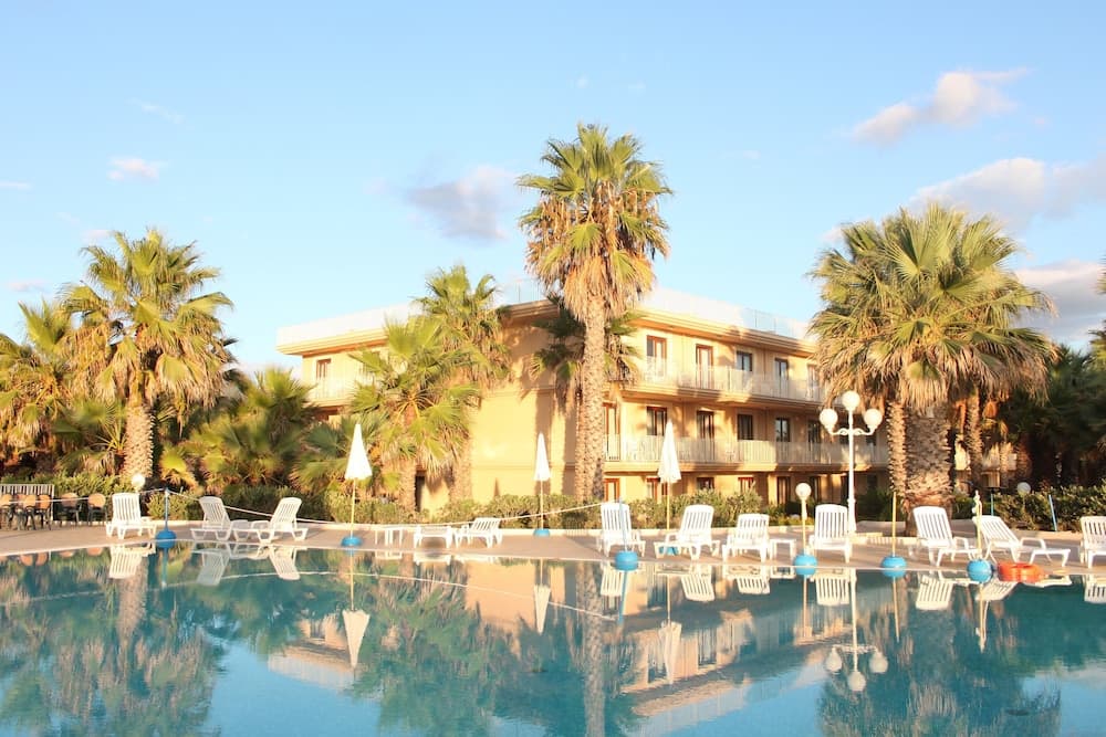 Dioscuri Bay Palace, photo 1