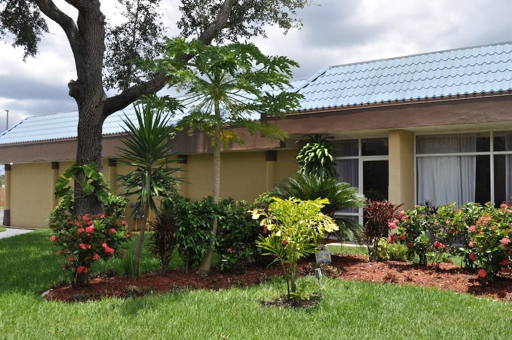 Ramada by Wyndham Cocoa, photo 1