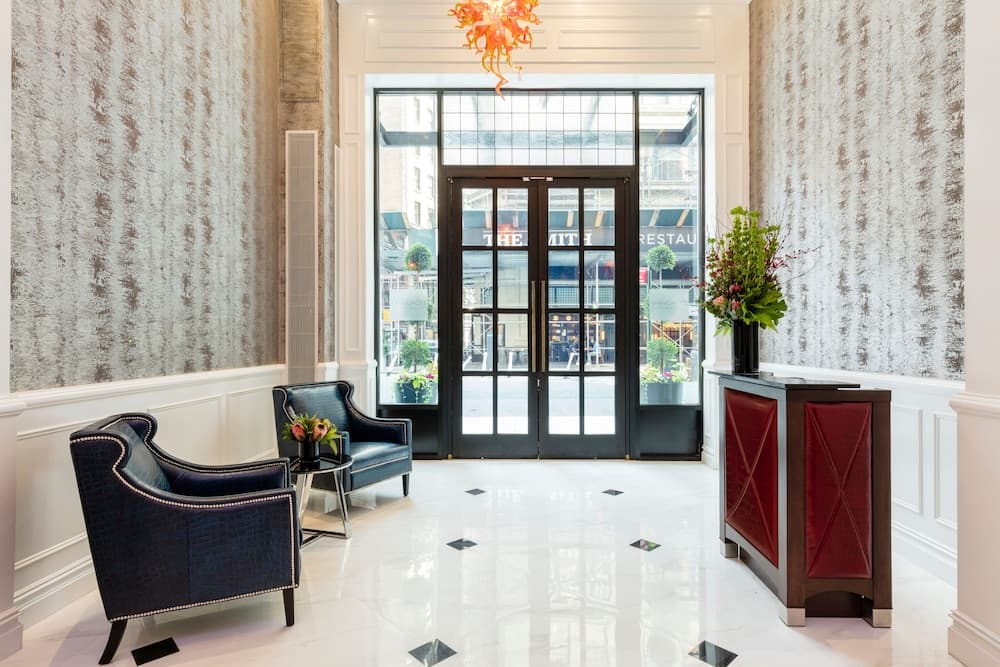 Broadway Plaza Hotel, photo 1