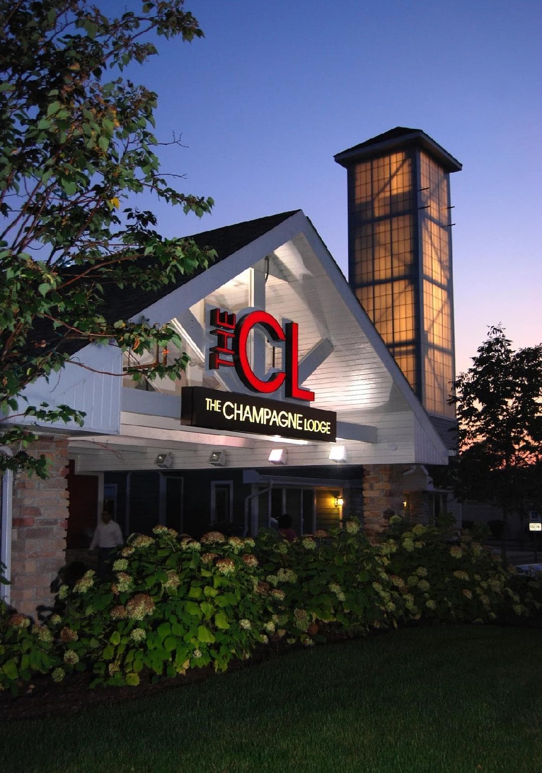 Champagne Lodge And Luxury Suites, photo 1