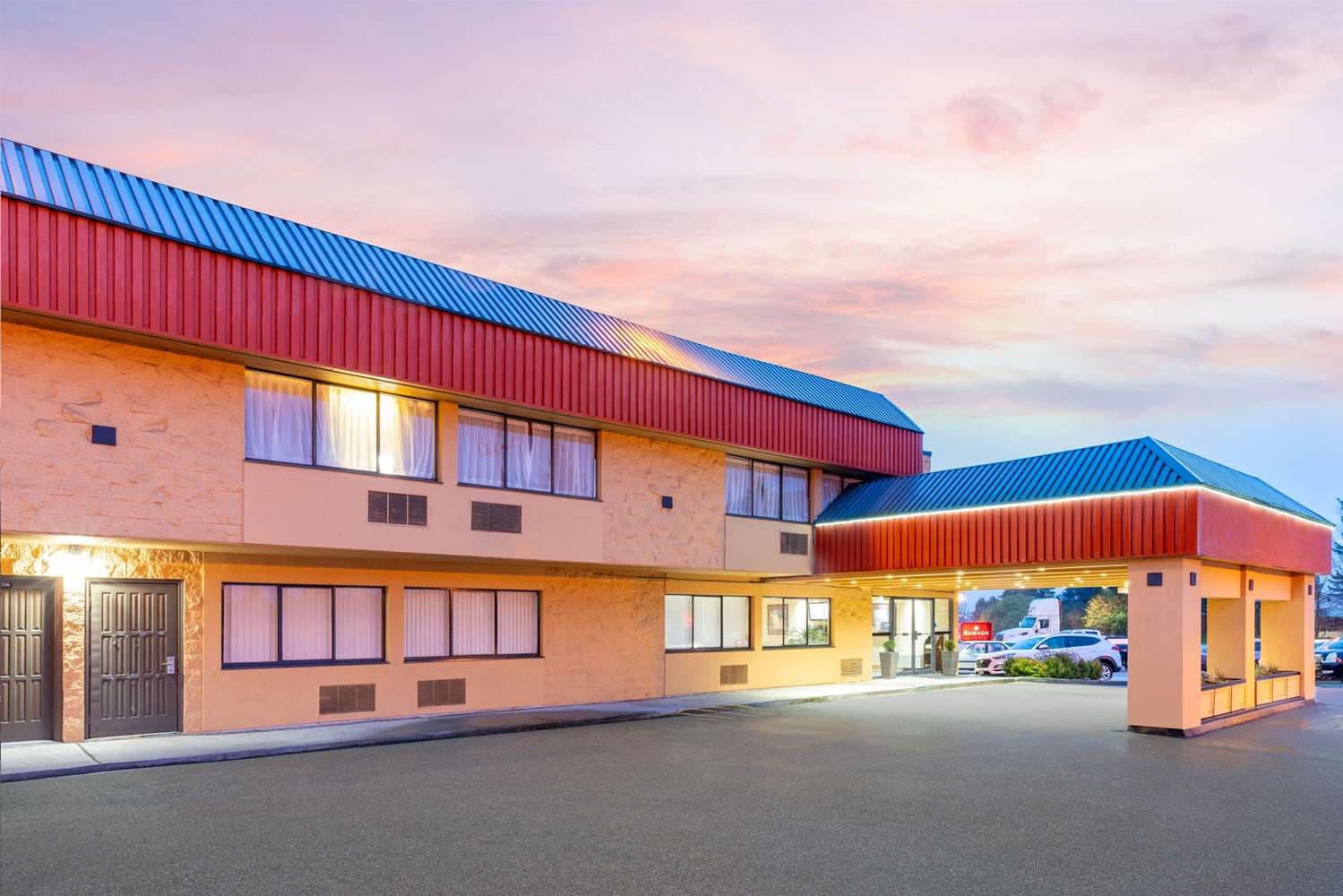 Ramada by Wyndham Coquitlam, photo 1