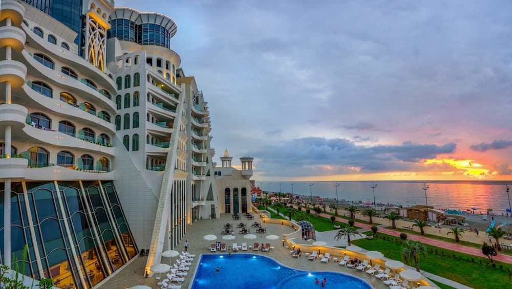 The Grand Gloria Hotel, photo 1
